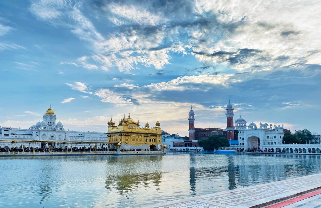 Sri Harmandir Sahib, seven wonders of India