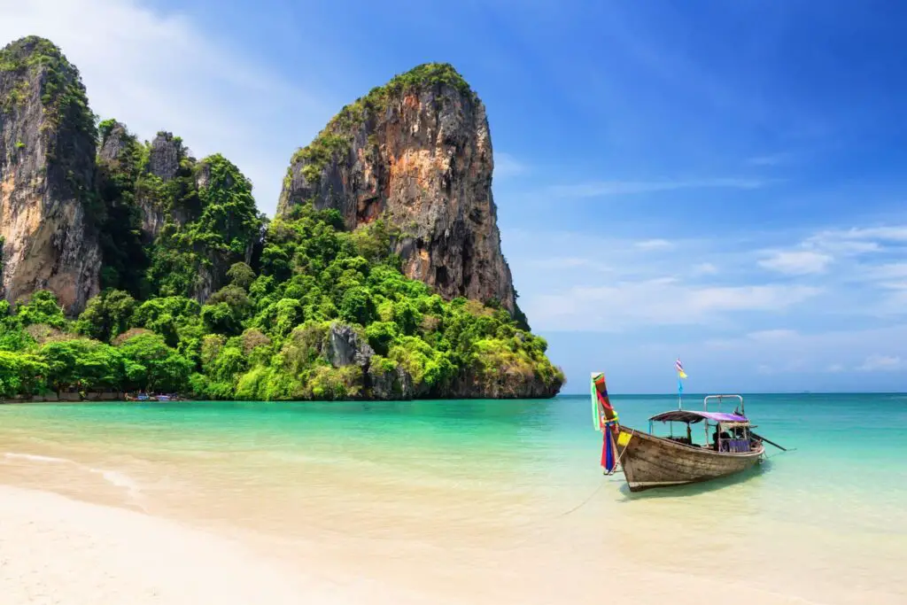 longtail boat at freedom beach