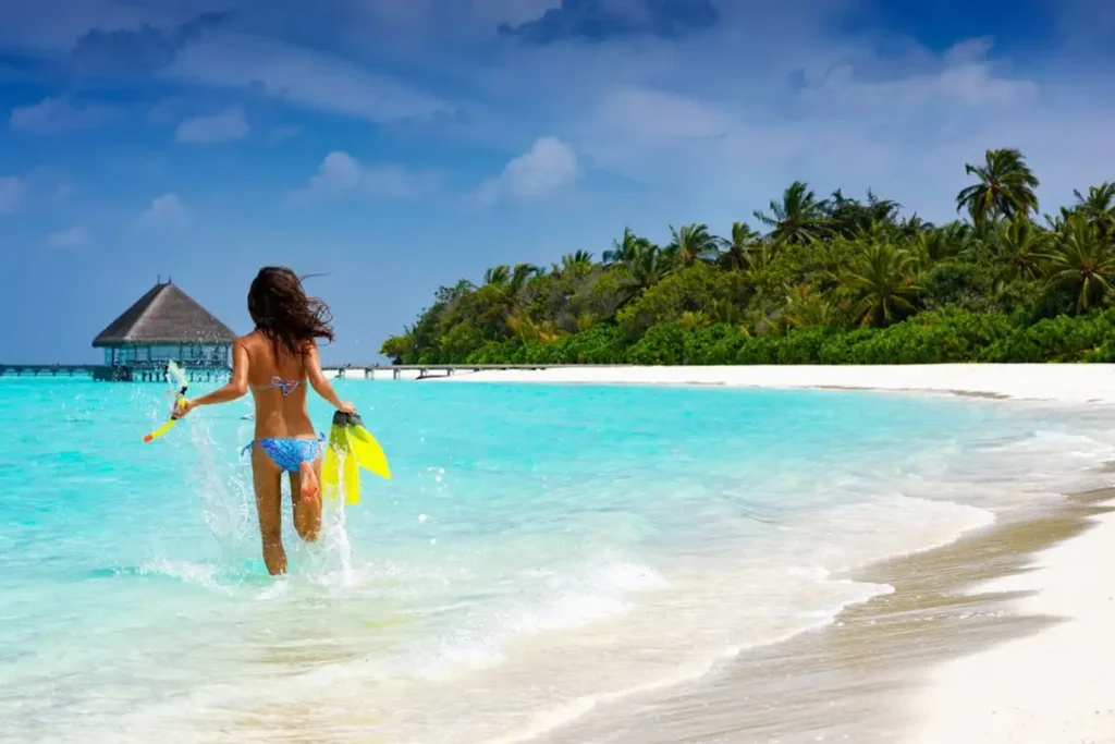 Rasdhoo Bikini Beach